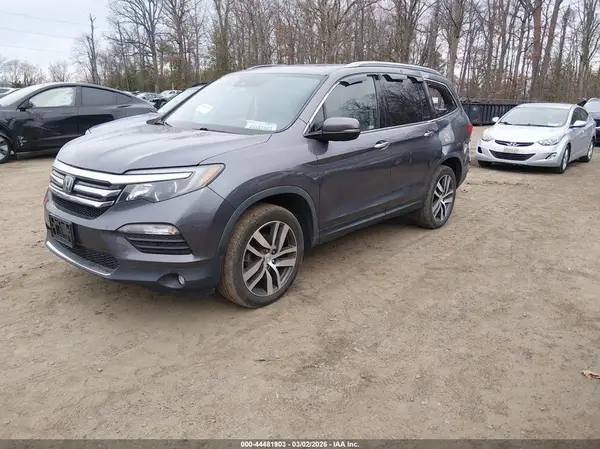 5FNYF6H01JB008796 2018 HONDA PILOT - Image 2