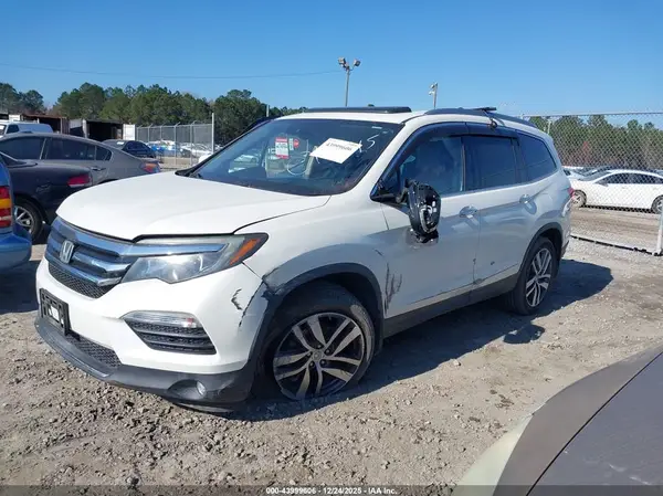 5FNYF6H01JB014145 2018 HONDA PILOT - Image 2