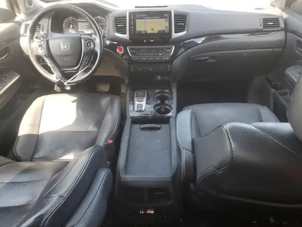 5FNYF6H01JB020821 2018 HONDA PILOT - Image 8