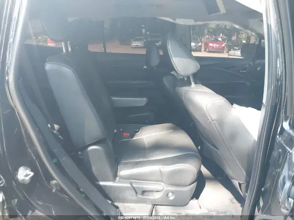 5FNYF6H01JB023279 2018 HONDA PILOT - Image 8