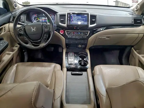 5FNYF6H01JB030135 2018 HONDA PILOT - Image 8