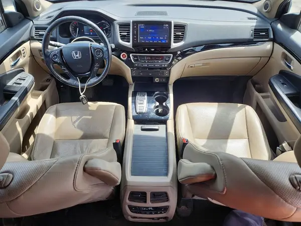 5FNYF6H01JB030183 2018 HONDA PILOT - Image 8