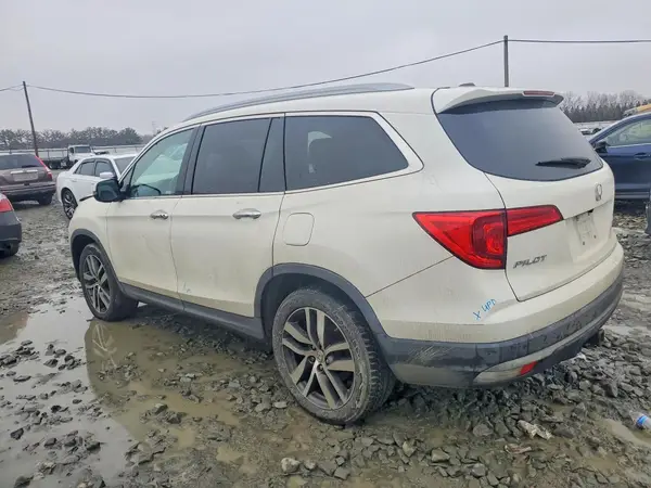 5FNYF6H01JB036372 2018 HONDA PILOT - Image 2