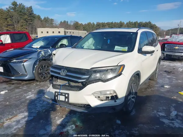 5FNYF6H01JB044410 2018 HONDA PILOT - Image 2