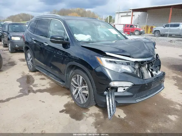 5FNYF6H01JB046920 2018 HONDA PILOT - Image 1