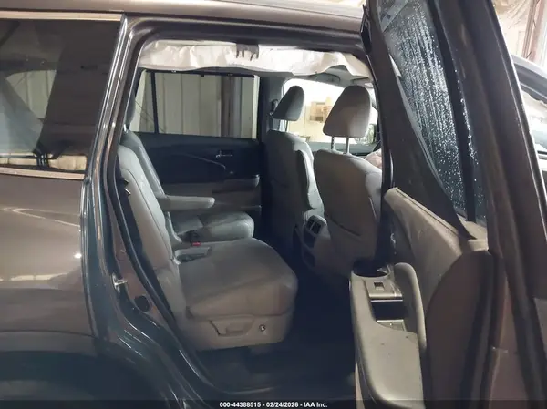 5FNYF6H01KB002725 2019 HONDA PILOT - Image 8