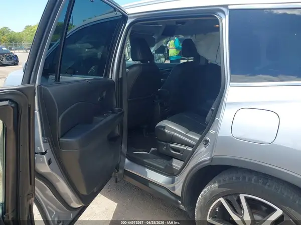 5FNYF6H01KB015782 2019 HONDA PILOT - Image 8