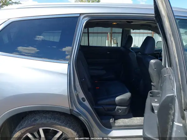 5FNYF6H01LB028100 2020 HONDA PILOT - Image 8