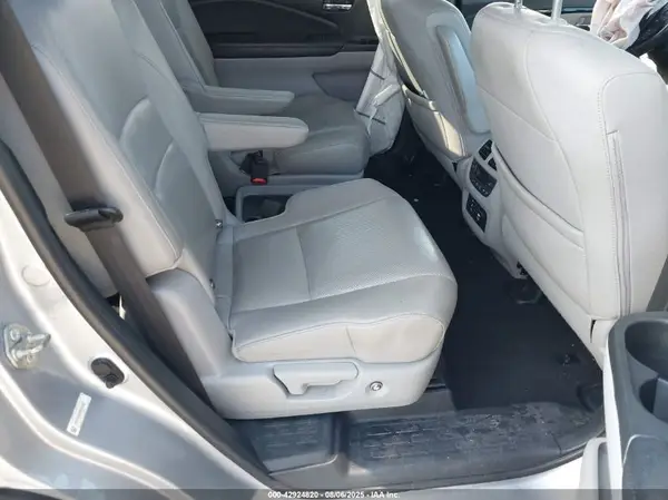 5FNYF6H02GB105482 2016 HONDA PILOT - Image 8