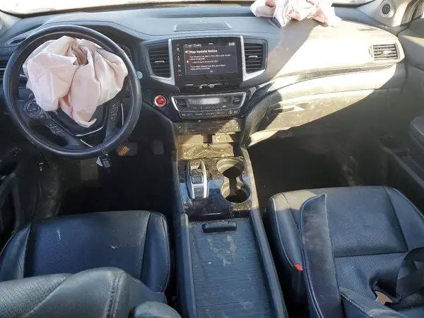 5FNYF6H02HB011569 2017 HONDA PILOT - Image 8