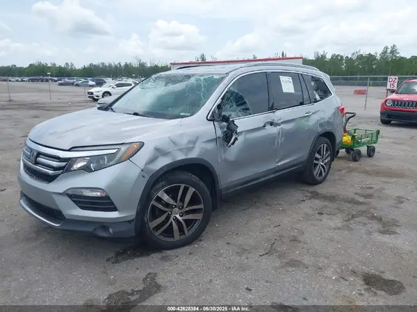 5FNYF6H02HB018120 2017 HONDA PILOT - Image 2
