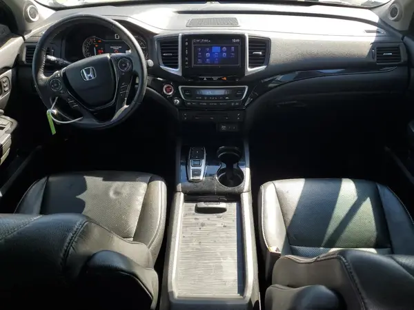 5FNYF6H02HB021888 2017 HONDA PILOT - Image 8