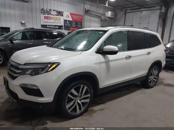 5FNYF6H02HB023964 2017 HONDA PILOT - Image 2