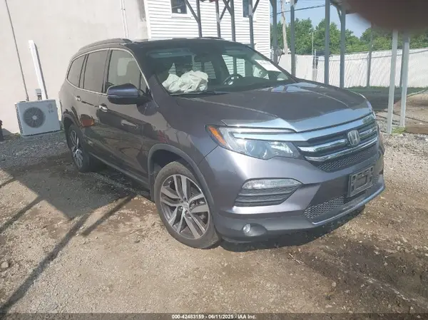 5FNYF6H02HB028386 2017 HONDA PILOT - Image 1