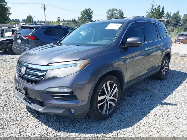 5FNYF6H02HB028677 2017 HONDA PILOT - Image 2