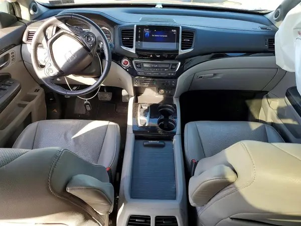 5FNYF6H02HB042613 2017 HONDA PILOT - Image 8