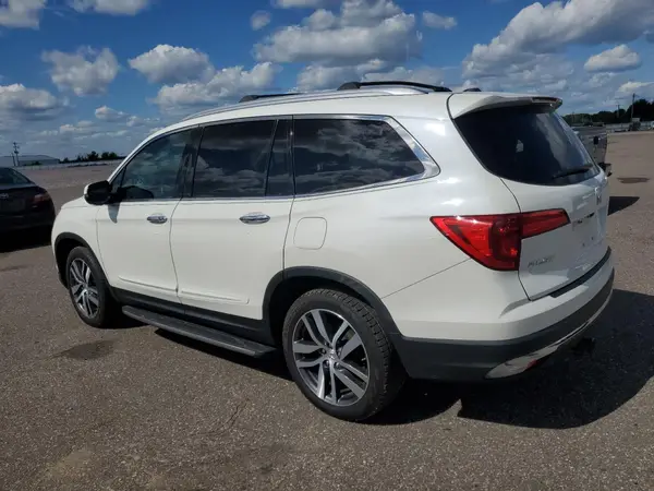 5FNYF6H02HB068757 2017 HONDA PILOT - Image 2