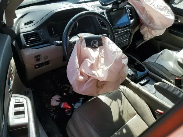 5FNYF6H02HB071903 2017 HONDA PILOT - Image 8