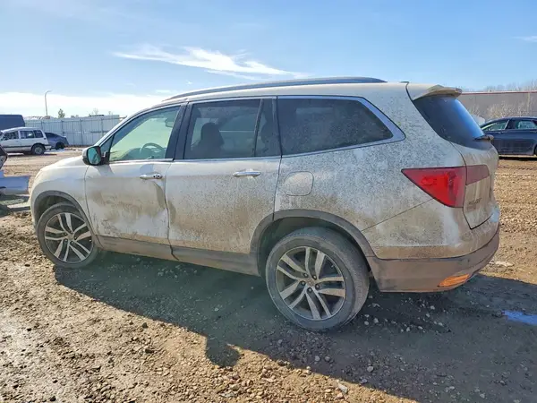 5FNYF6H02HB072260 2017 HONDA PILOT - Image 2