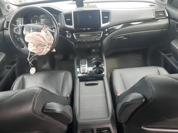 5FNYF6H02HB076650 2017 HONDA PILOT - Image 8