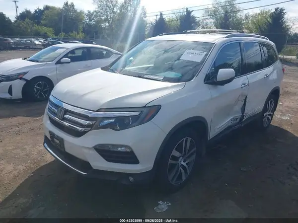 5FNYF6H02HB090838 2017 HONDA PILOT - Image 2