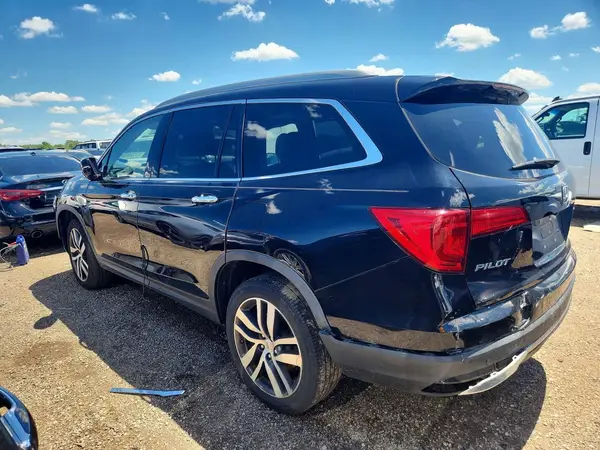 5FNYF6H02HB097062 2017 HONDA PILOT - Image 2