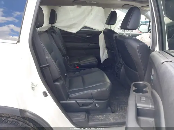 5FNYF6H02HB098292 2017 HONDA PILOT - Image 8