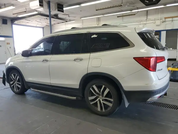 5FNYF6H02JB007754 2018 HONDA PILOT - Image 2