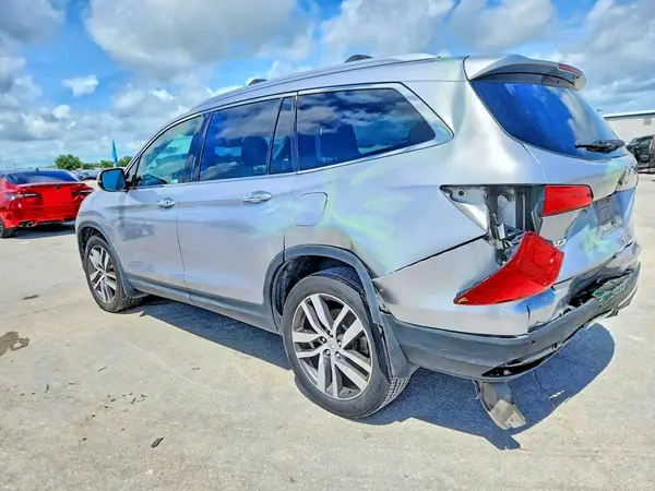 5FNYF6H02JB009553 2018 HONDA PILOT - Image 2