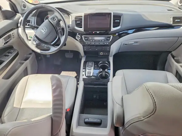 5FNYF6H02JB009553 2018 HONDA PILOT - Image 8