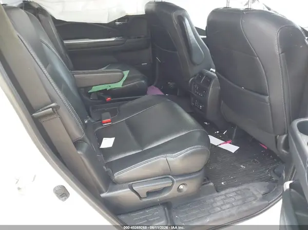 5FNYF6H02JB069493 2018 HONDA PILOT - Image 8