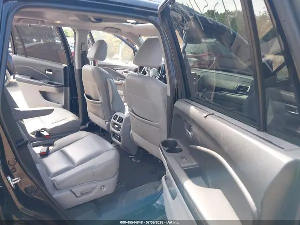 5FNYF6H02KB086764 2019 HONDA PILOT - Image 8