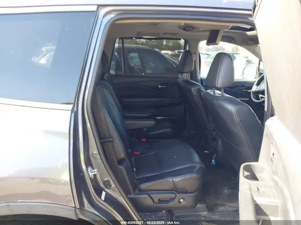 5FNYF6H03GB025933 2016 HONDA PILOT - Image 8
