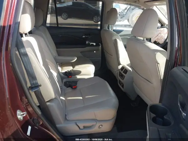 5FNYF6H03GB122775 2016 HONDA PILOT - Image 8