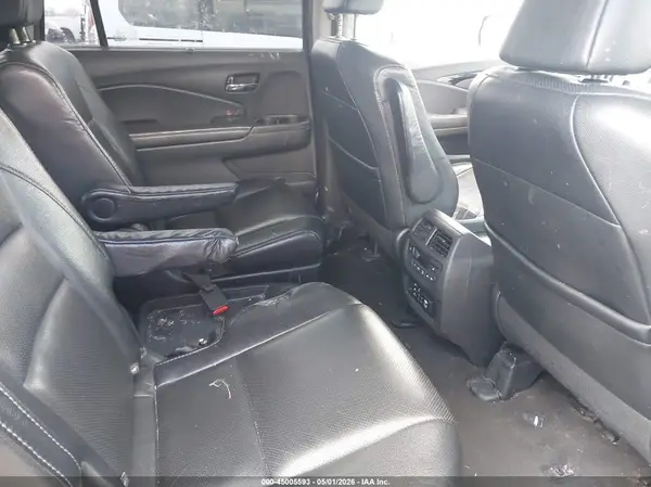 5FNYF6H03HB013458 2017 HONDA PILOT - Image 8