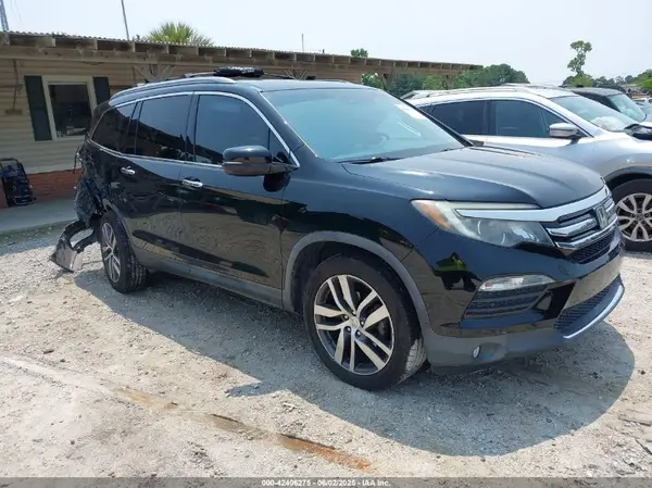 5FNYF6H03HB020278 2017 HONDA PILOT - Image 1