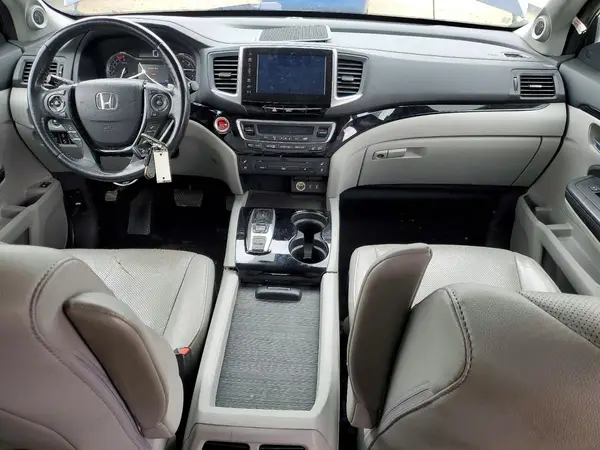 5FNYF6H03HB029854 2017 HONDA PILOT - Image 8