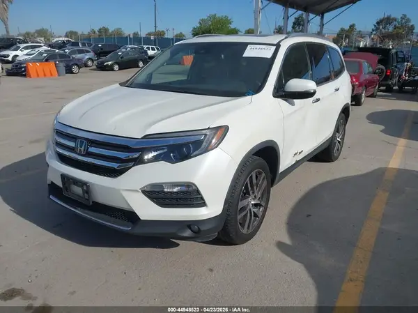 5FNYF6H03HB032396 2017 HONDA PILOT - Image 2