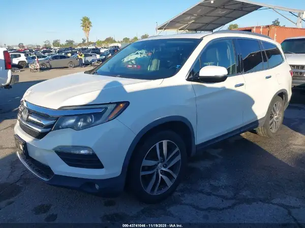 5FNYF6H03HB038005 2017 HONDA PILOT - Image 2