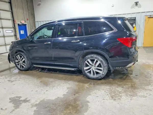 5FNYF6H03HB057900 2017 HONDA PILOT - Image 2