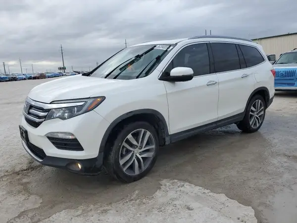 5FNYF6H03HB063437 2017 HONDA PILOT - Image 1