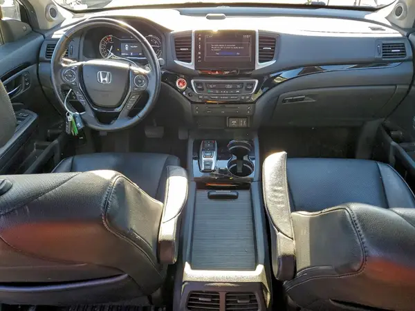 5FNYF6H03HB068752 2017 HONDA PILOT - Image 8