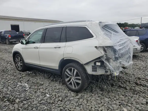 5FNYF6H03HB070422 2017 HONDA PILOT - Image 2