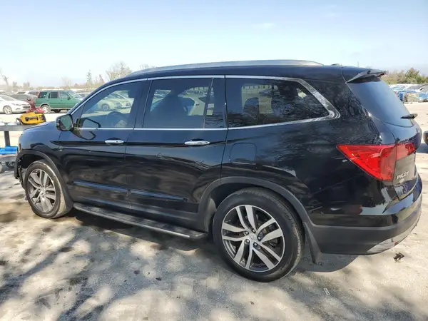 5FNYF6H03HB095563 2017 HONDA PILOT - Image 2