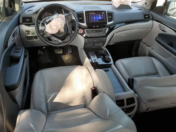 5FNYF6H03HB095563 2017 HONDA PILOT - Image 8