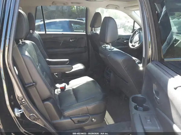 5FNYF6H03HB097085 2017 HONDA PILOT - Image 8