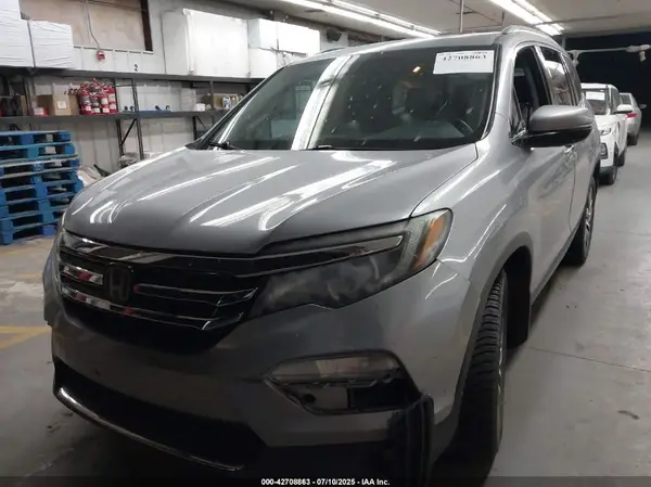5FNYF6H03JB040701 2018 HONDA PILOT - Image 2