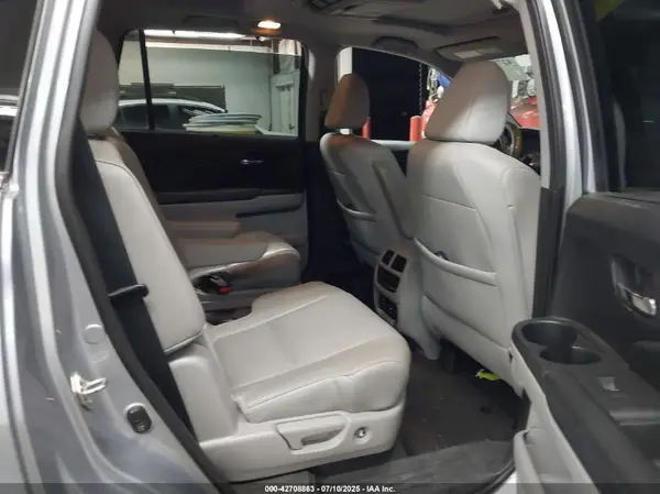 5FNYF6H03JB040701 2018 HONDA PILOT - Image 8