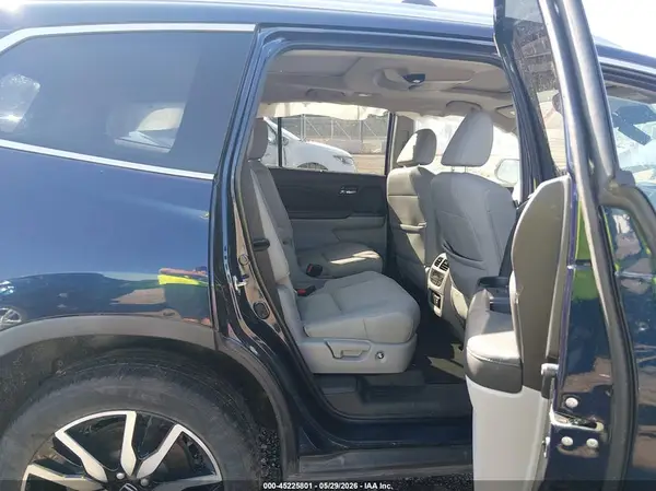 5FNYF6H03KB072632 2019 HONDA PILOT - Image 8
