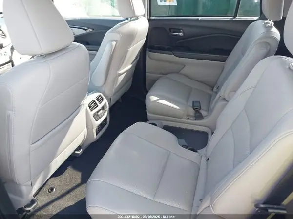 5FNYF6H04GB105824 2016 HONDA PILOT - Image 8
